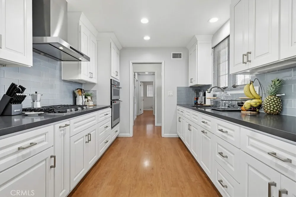 1841 Fanwood, Long Beach, California 90815 home-pic-12