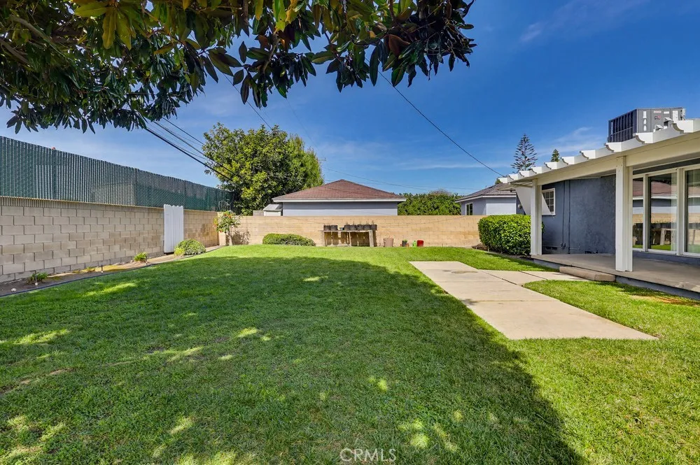 1841 Fanwood, Long Beach, California 90815 home-pic-35
