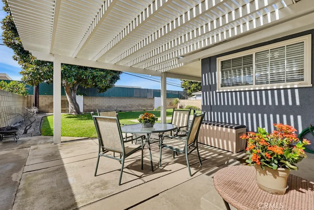 1841 Fanwood, Long Beach, California 90815 home-pic-30