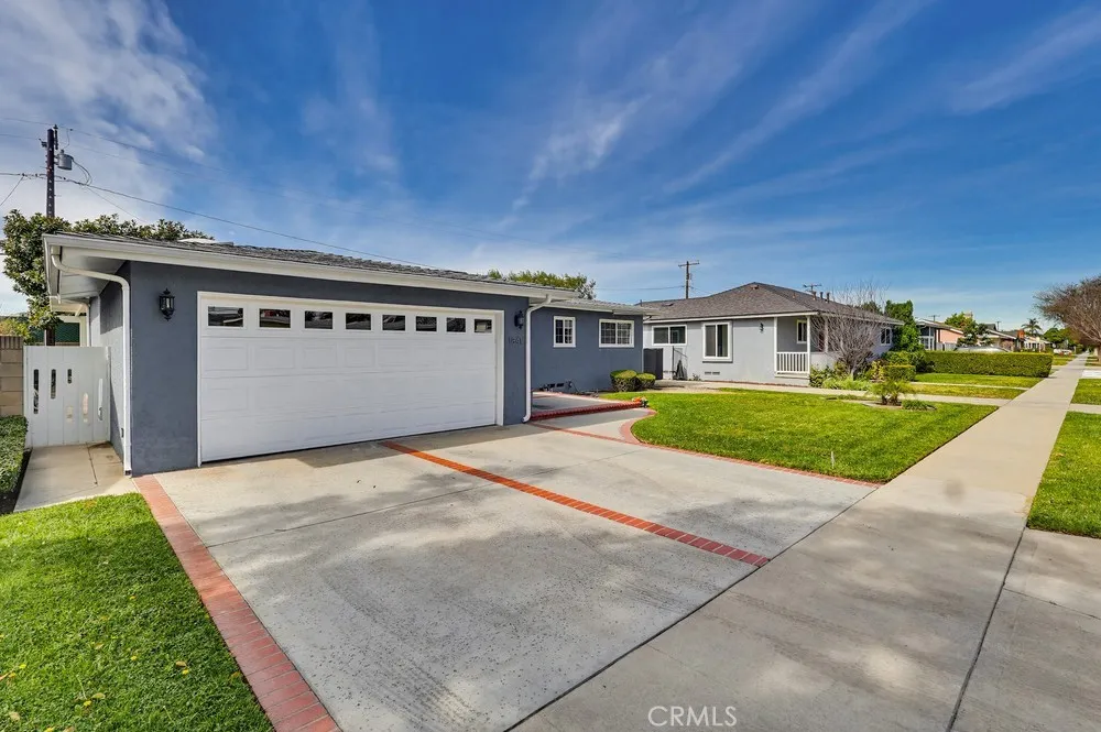 1841 Fanwood, Long Beach, California 90815 home-pic-3