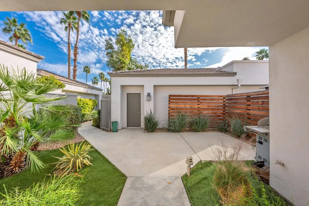 55173 Shoal Creek, La Quinta, California 92253 home-pic-6