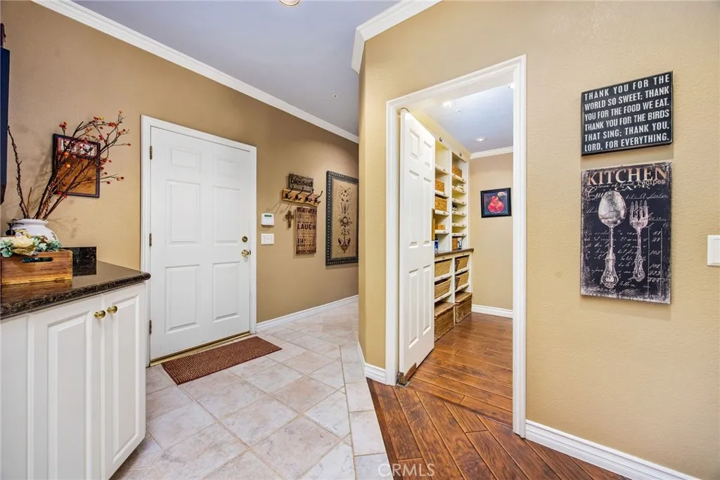 20580 Avenida De Arboles, Murrieta, California 92562 home-pic-44
