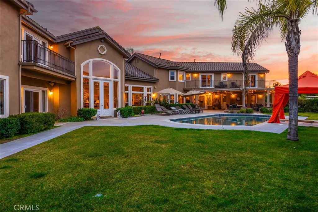 20580 Avenida De Arboles, Murrieta, California 92562 home-pic-3