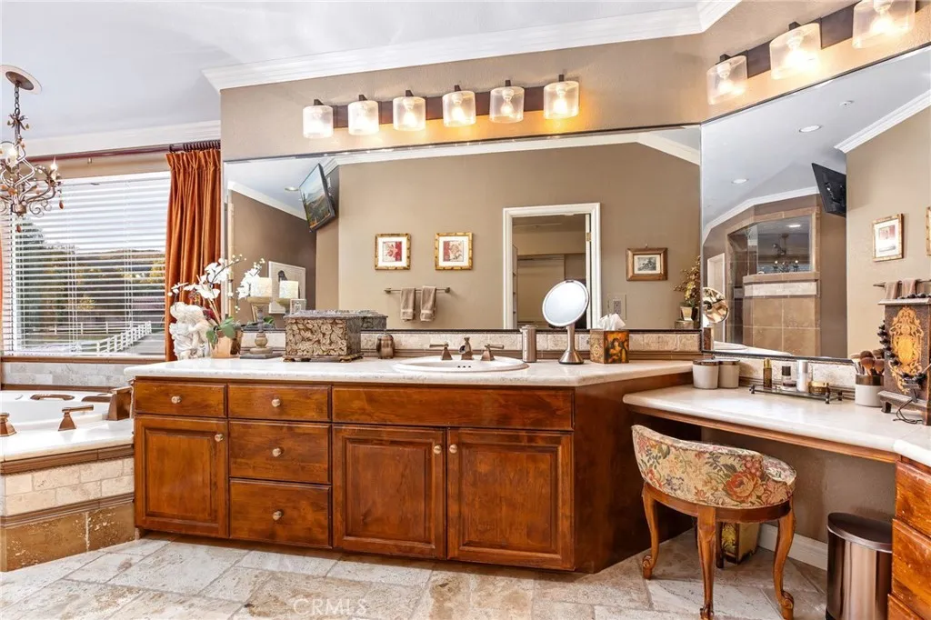 20580 Avenida De Arboles, Murrieta, California 92562 home-pic-71
