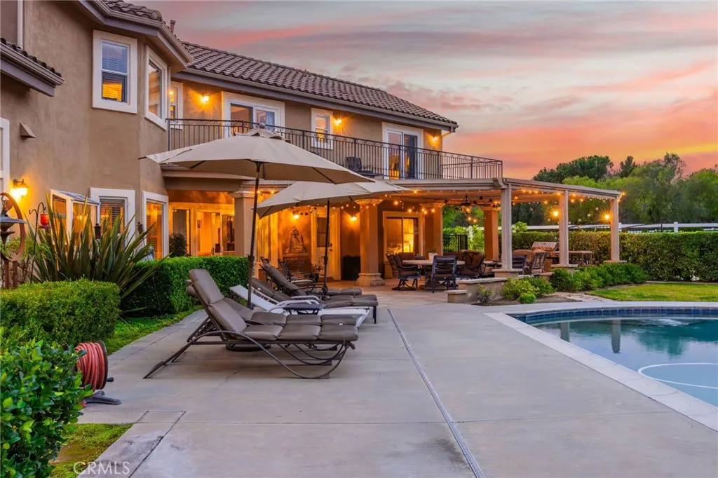 20580 Avenida De Arboles, Murrieta, California 92562 home-pic-6
