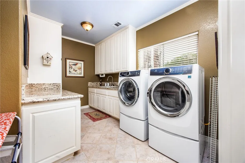 20580 Avenida De Arboles, Murrieta, California 92562 home-pic-42