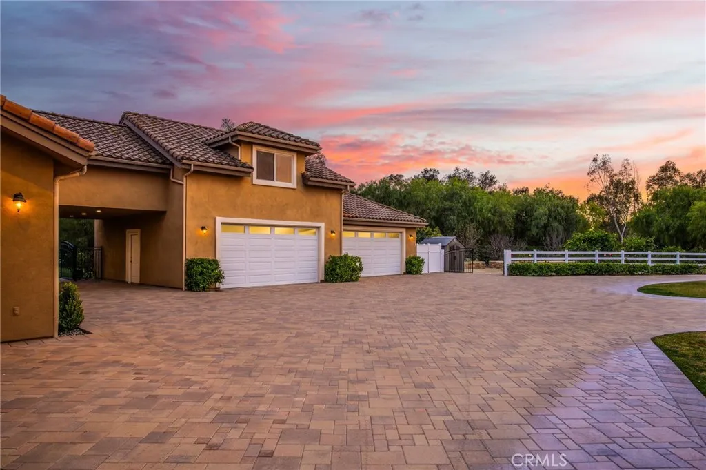 20580 Avenida De Arboles, Murrieta, California 92562 home-pic-7