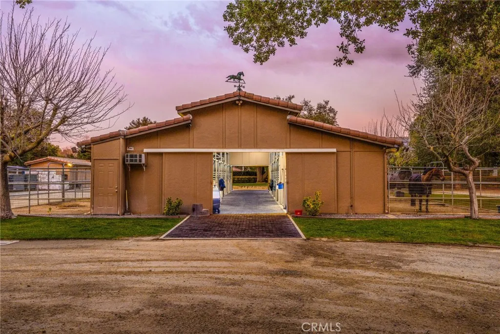 20580 Avenida De Arboles, Murrieta, California 92562 home-pic-26
