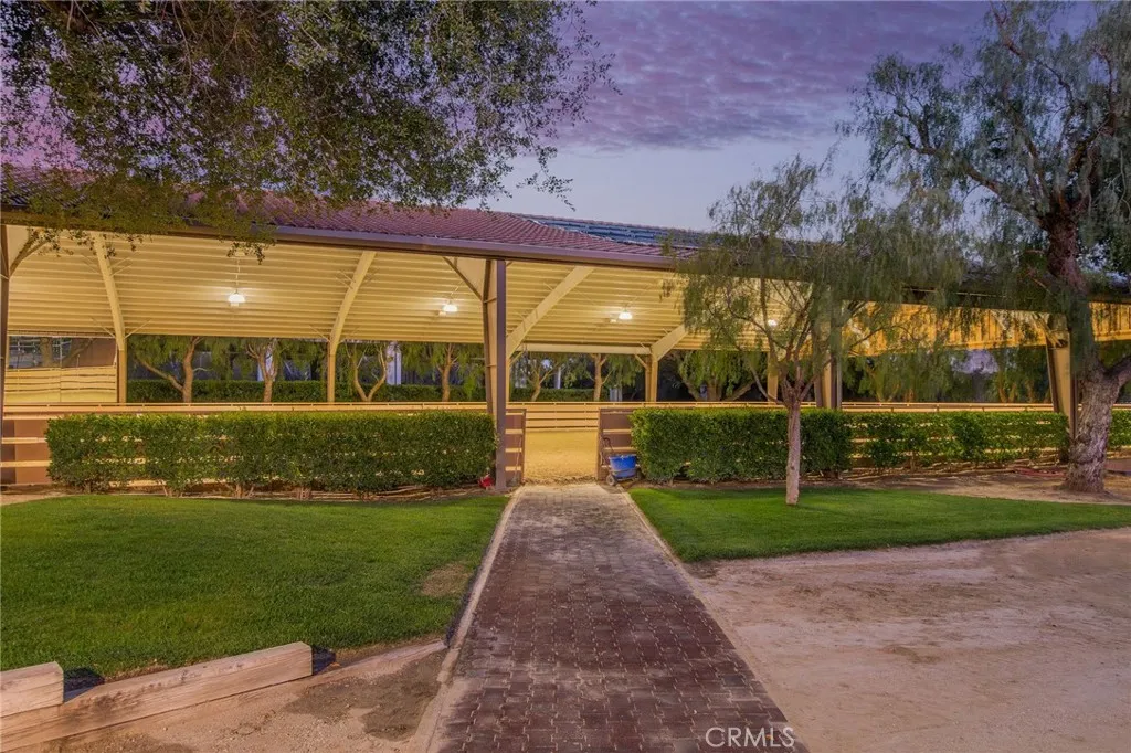 20580 Avenida De Arboles, Murrieta, California 92562 home-pic-4