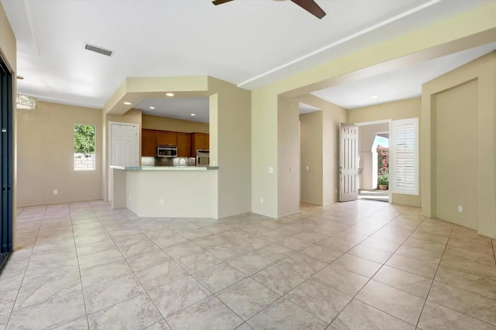 117 Rosetta Court, Palm Desert, California 92211 home-pic-10