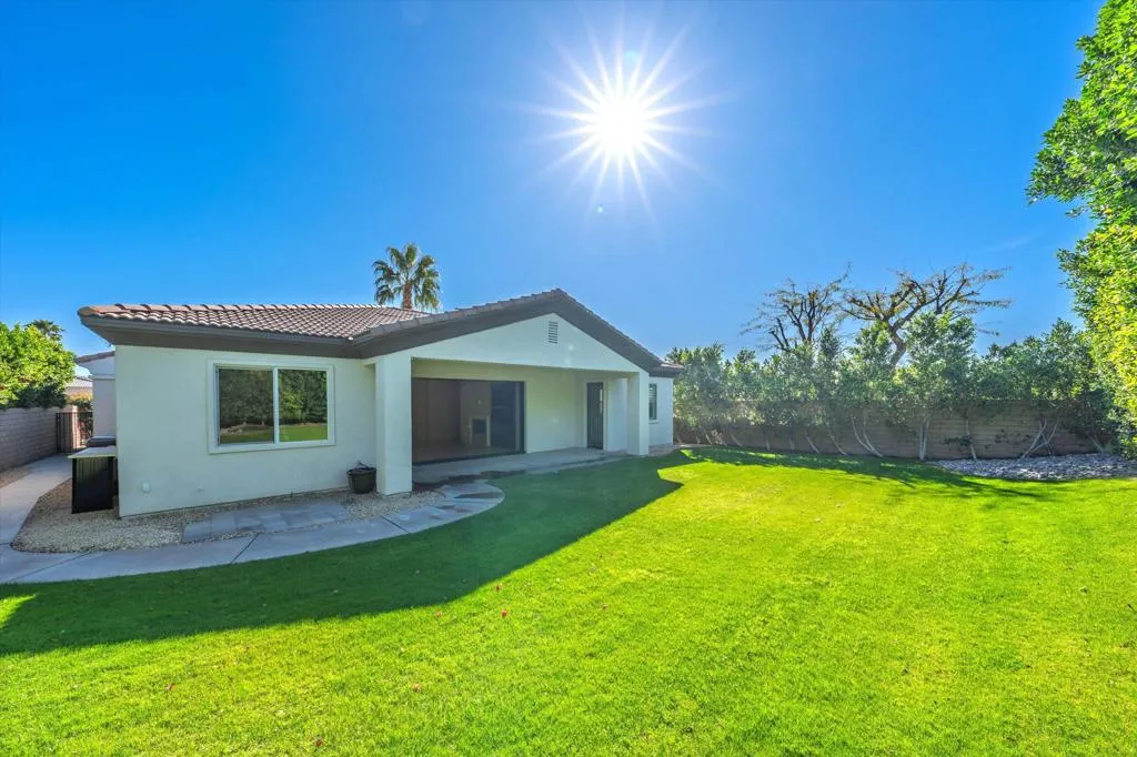 117 Rosetta Court, Palm Desert, California 92211 home-pic-33