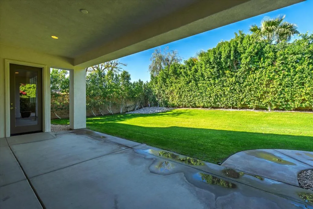 117 Rosetta Court, Palm Desert, California 92211 home-pic-30