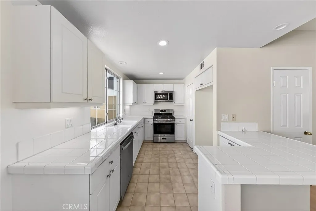 23429 S Vermont Avenue B, Torrance, California 90502 home-pic-19