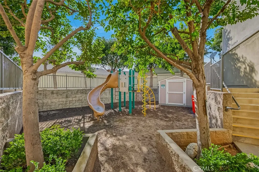 23429 S Vermont Avenue B, Torrance, California 90502 home-pic-36