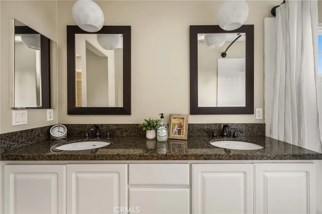 5 Lansdale Court, Ladera Ranch, California 92694 home-pic-11