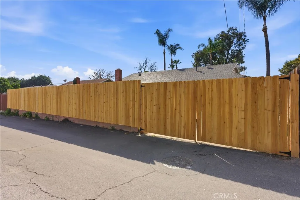 306 S Vallejo, Upland, California 91786 home-pic-34