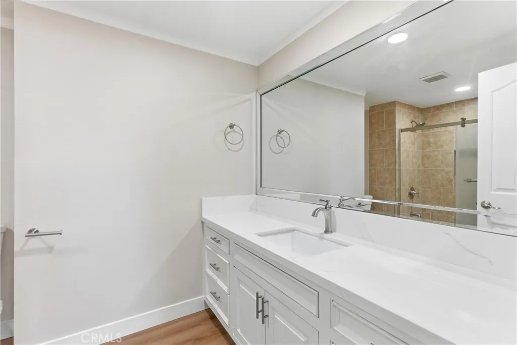 306 S Vallejo, Upland, California 91786 home-pic-26