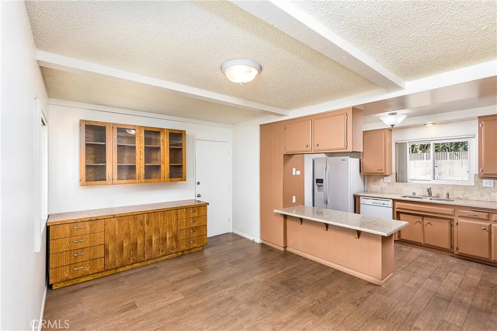 1915 W Saint Gertrude, Santa Ana Heights, California 92704 home-pic-4