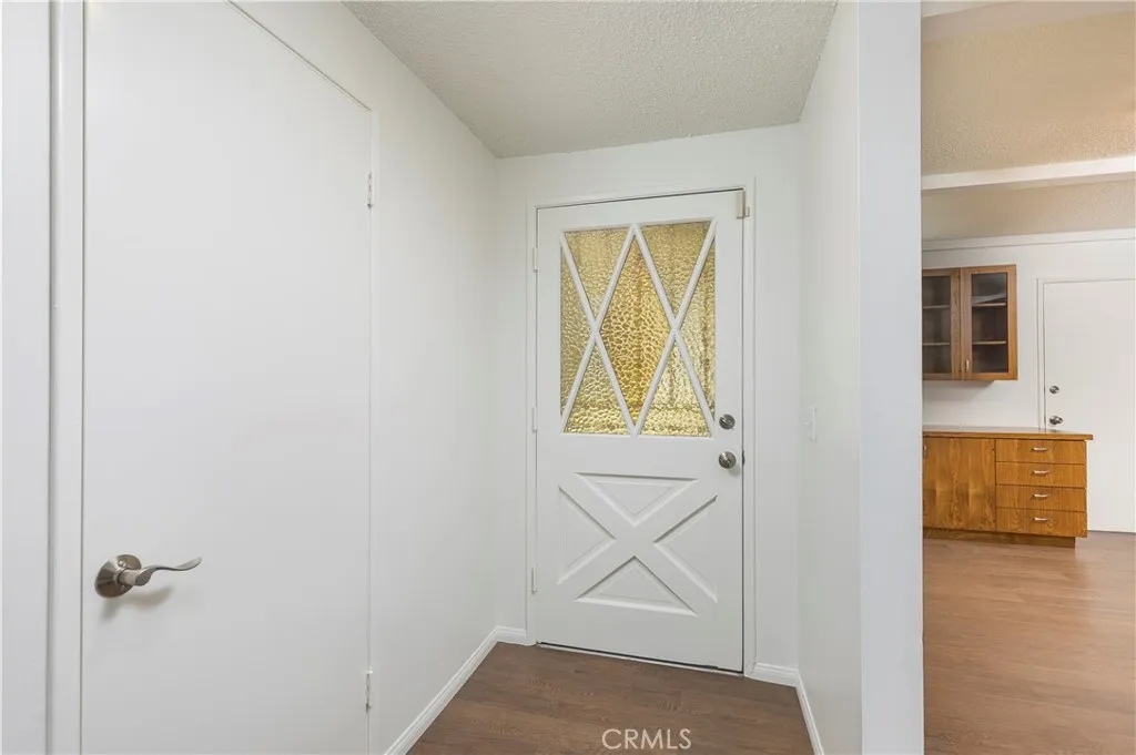 1915 W Saint Gertrude, Santa Ana Heights, California 92704 home-pic-22