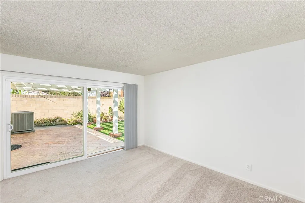 1915 W Saint Gertrude, Santa Ana Heights, California 92704 home-pic-18