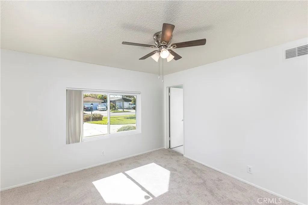 1915 W Saint Gertrude, Santa Ana Heights, California 92704 home-pic-14