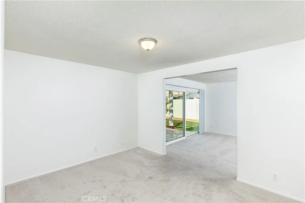 1915 W Saint Gertrude, Santa Ana Heights, California 92704 home-pic-16