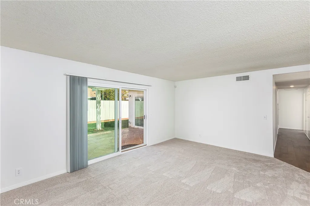 1915 W Saint Gertrude, Santa Ana Heights, California 92704 home-pic-19