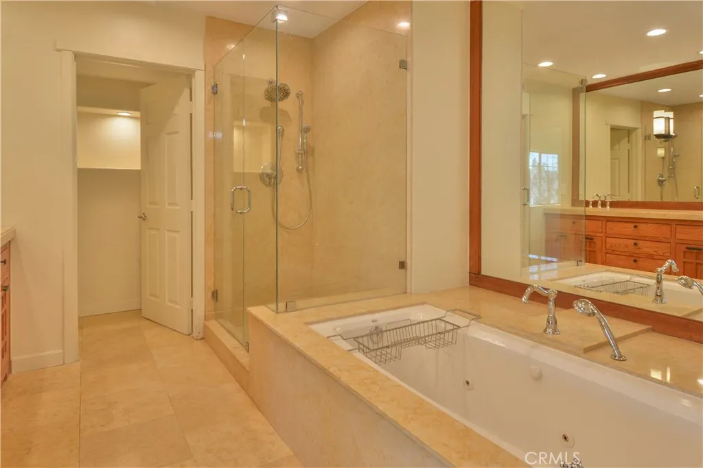27788 West Shore, Lake Arrowhead, California 92352 home-pic-32