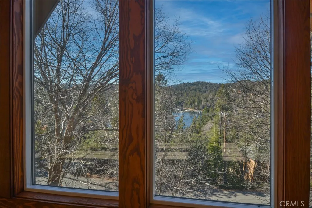 27788 West Shore, Lake Arrowhead, California 92352 home-pic-21