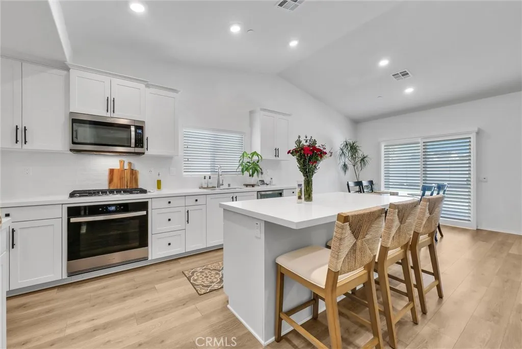 2039 Renata Drive, Perris, California 92571 home-pic-9