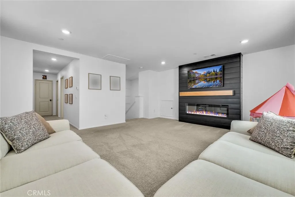 2039 Renata Drive, Perris, California 92571 home-pic-25