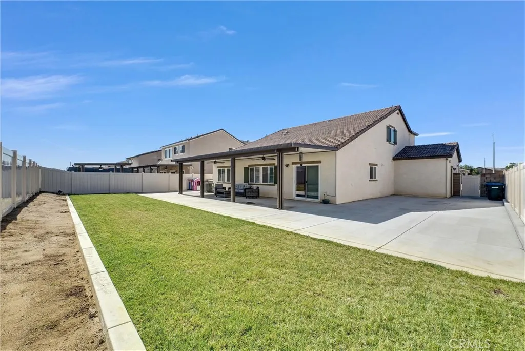 2039 Renata Drive, Perris, California 92571 home-pic-33