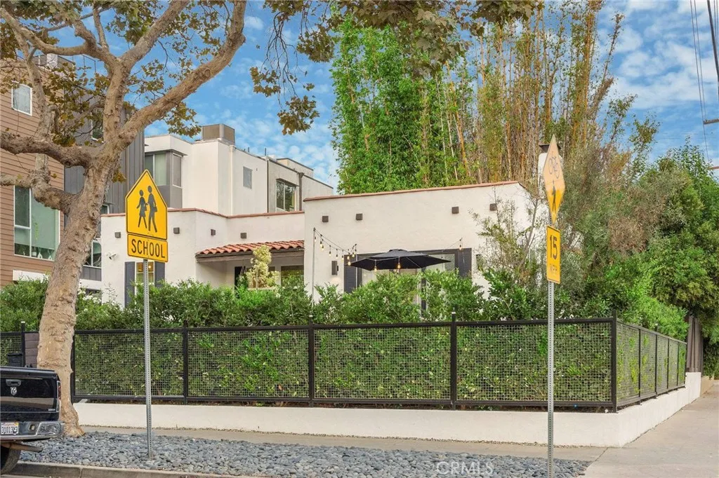 800 N N Formosa, Los Angeles, California 90046 home-pic-29