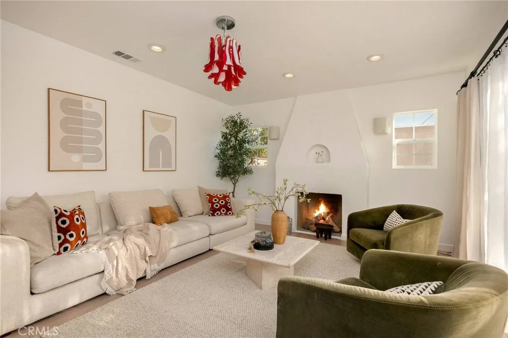 800 N N Formosa, Los Angeles, California 90046 home-pic-8