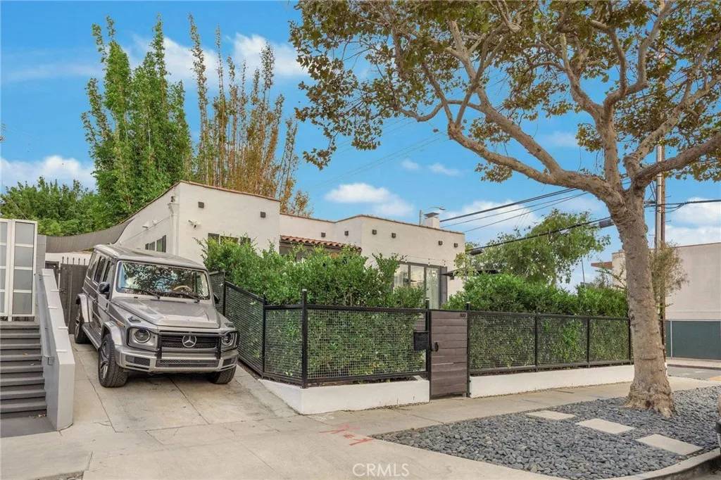 800 N N Formosa, Los Angeles, California 90046 home-pic-27