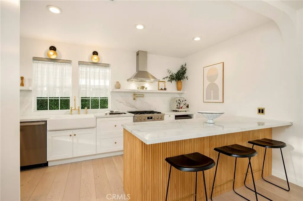 800 N N Formosa, Los Angeles, California 90046 home-pic-13