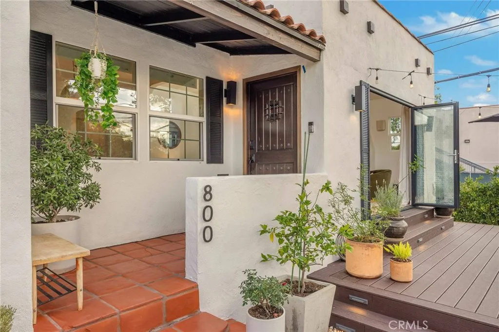 800 N N Formosa, Los Angeles, California 90046 home-pic-25