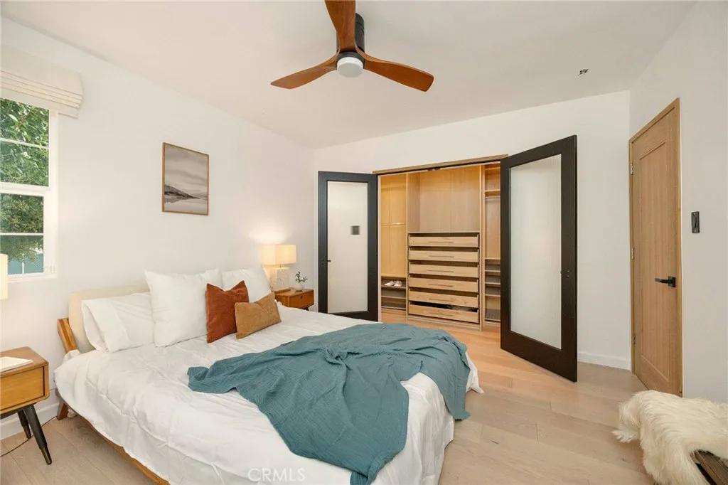 800 N N Formosa, Los Angeles, California 90046 home-pic-18