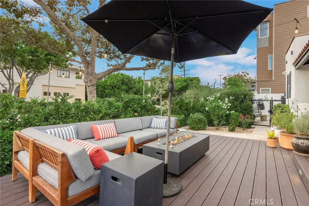 800 N N Formosa, Los Angeles, California 90046 home-pic-24