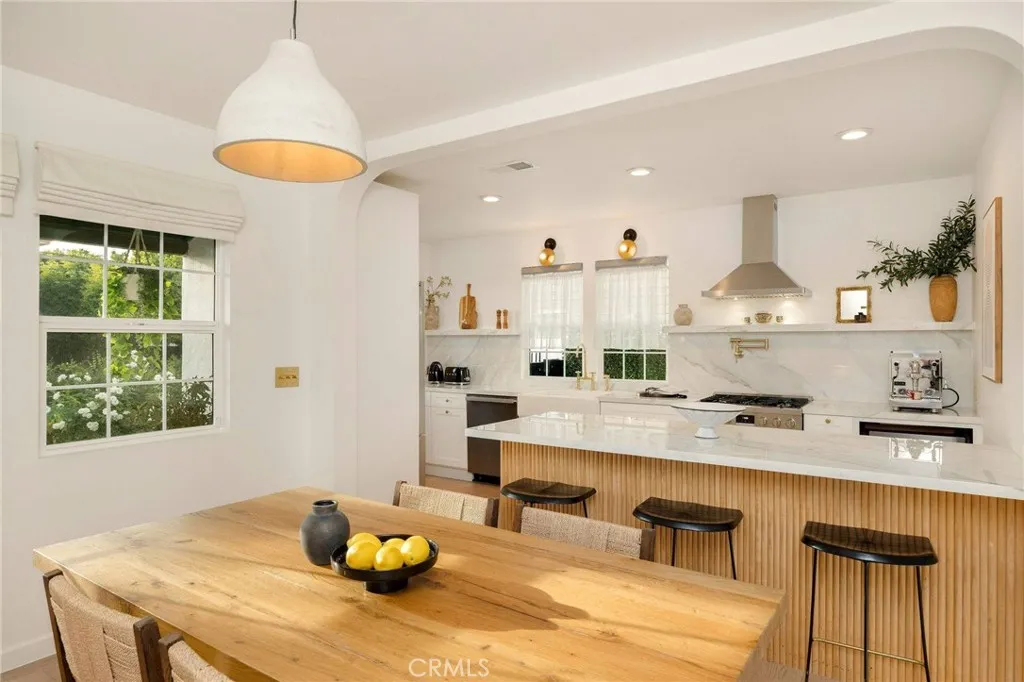 800 N N Formosa, Los Angeles, California 90046 home-pic-2