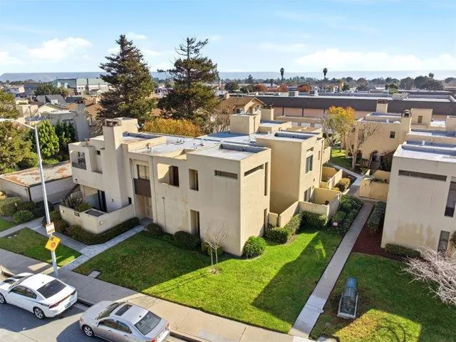1067 Padre Drive 2, Salinas, California 93901