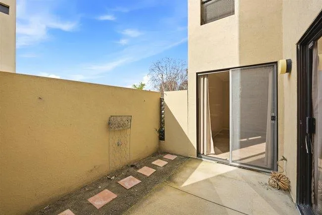 1067 Padre Drive 2, Salinas, California 93901