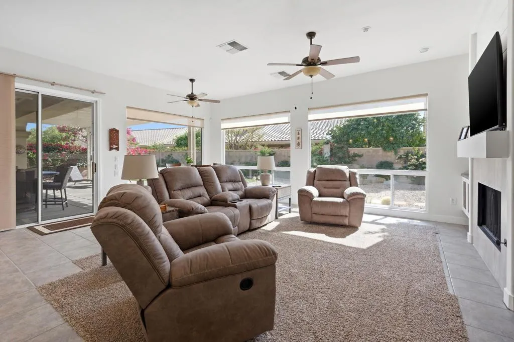 78443 Sterling Lane, Palm Desert, California 92211 home-pic-9