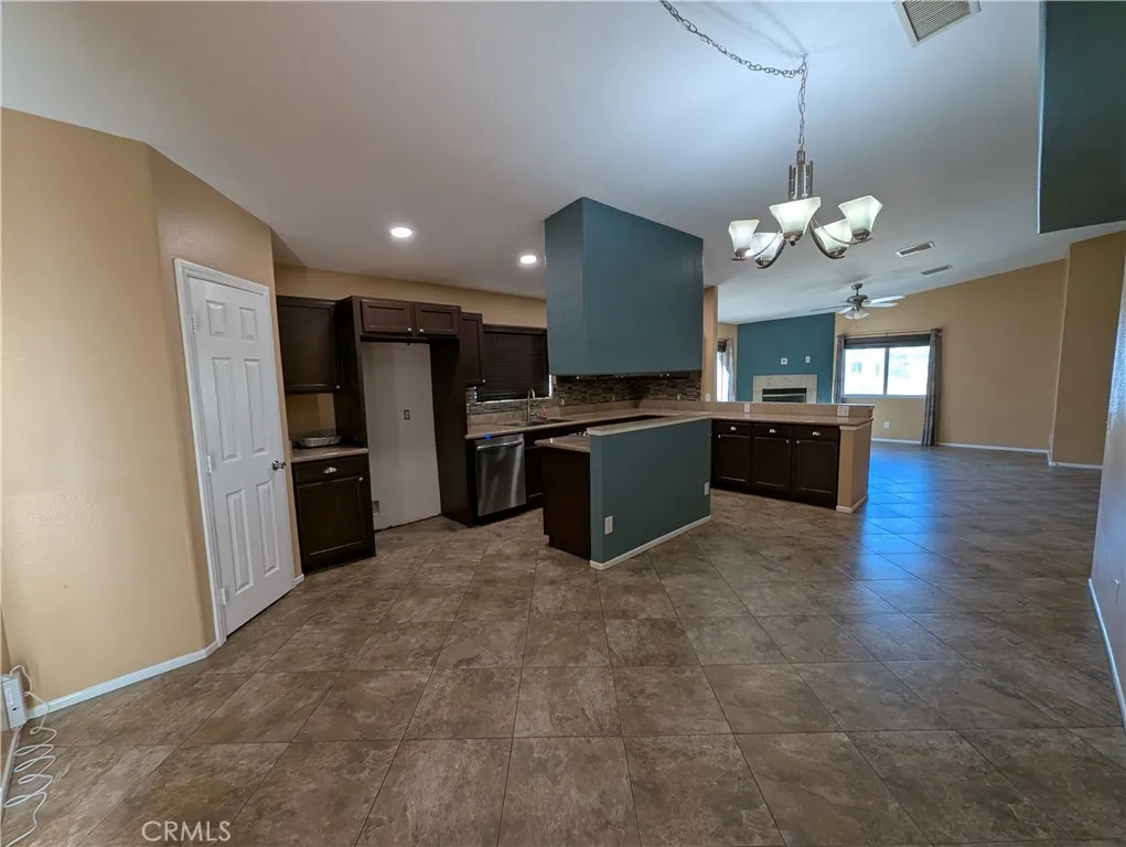 51955 Riza, Cabazon, California 92230 home-pic-5