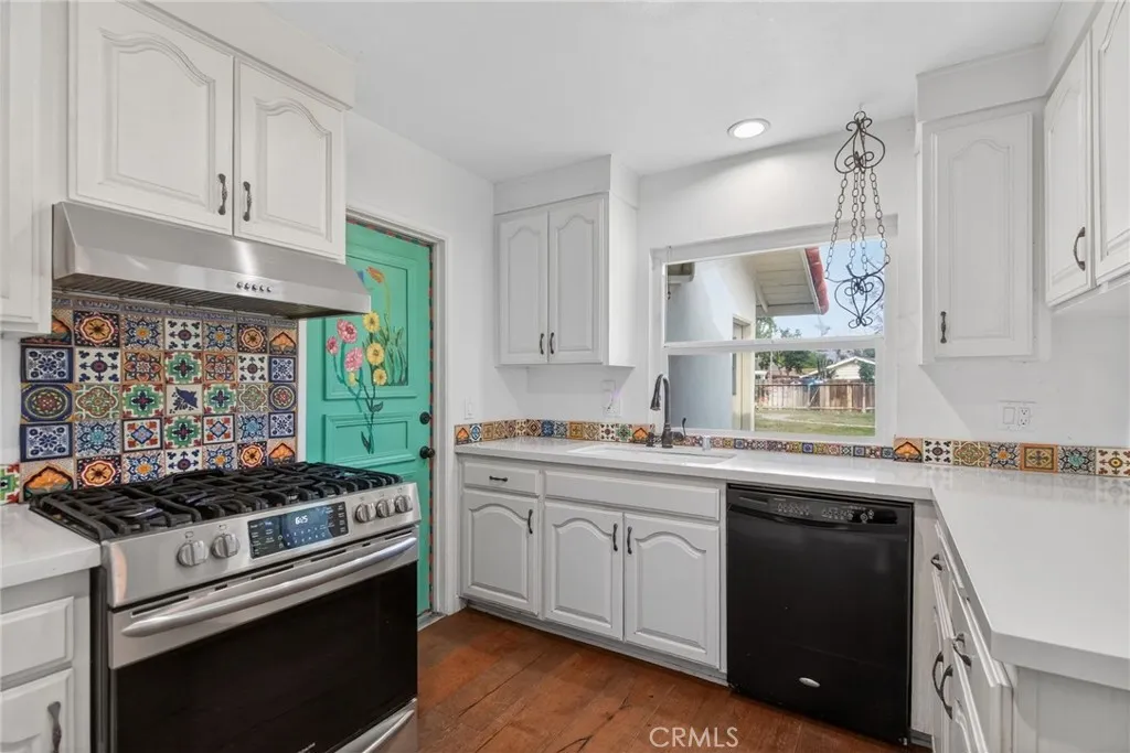 6180 Shaker, Riverside, California 92506 home-pic-9