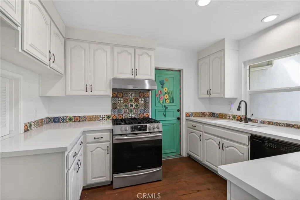 6180 Shaker, Riverside, California 92506 home-pic-8