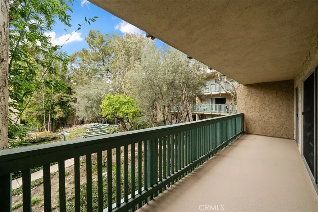 Private Balcony overlooking greenbelt. End Unit too!