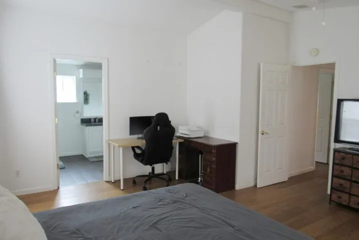 1220 Vienna Drive, Sunnyvale, California 94089