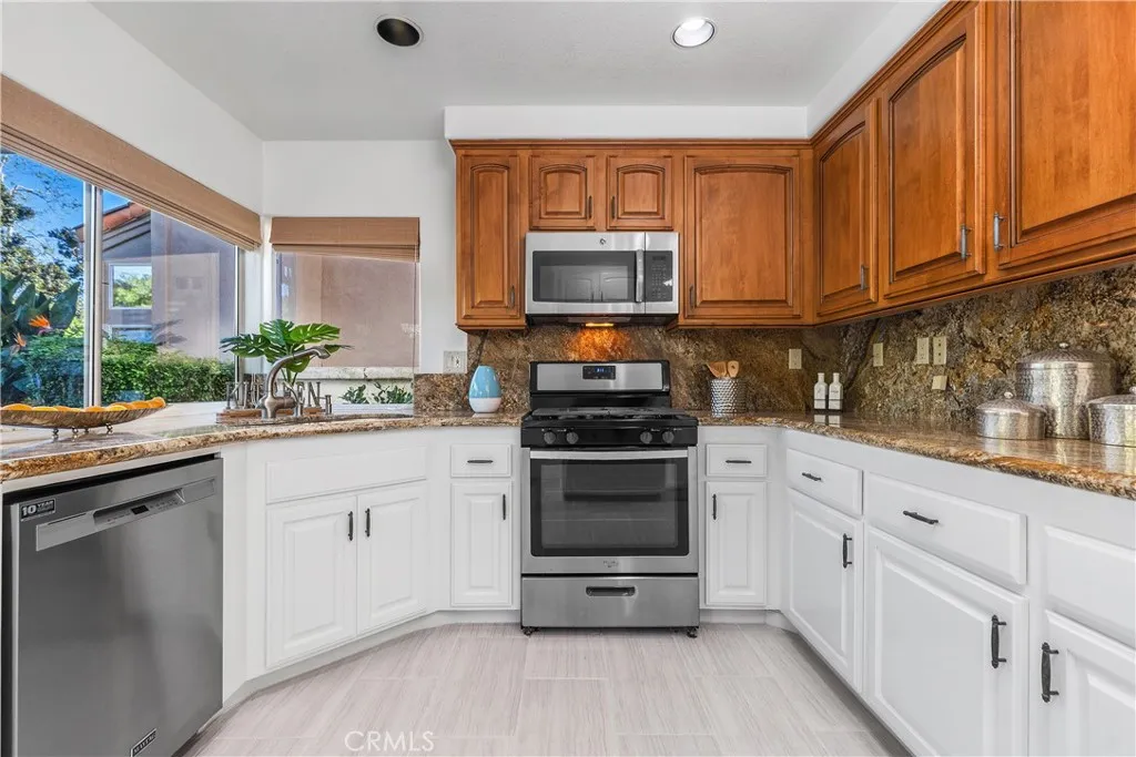 20 Vienna, Laguna Niguel, California 92677 home-pic-16
