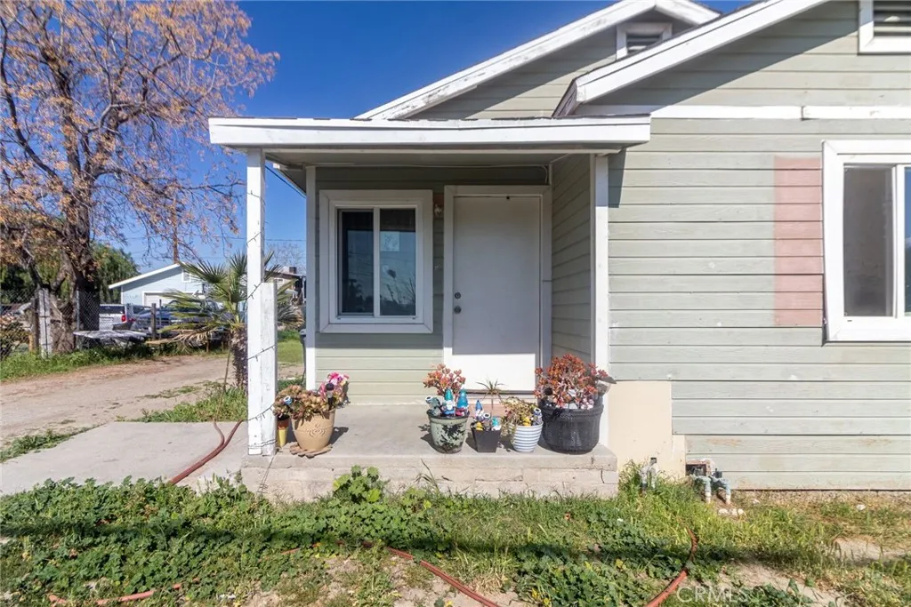 445 E Main, San Jacinto, California 92583 home-pic-3